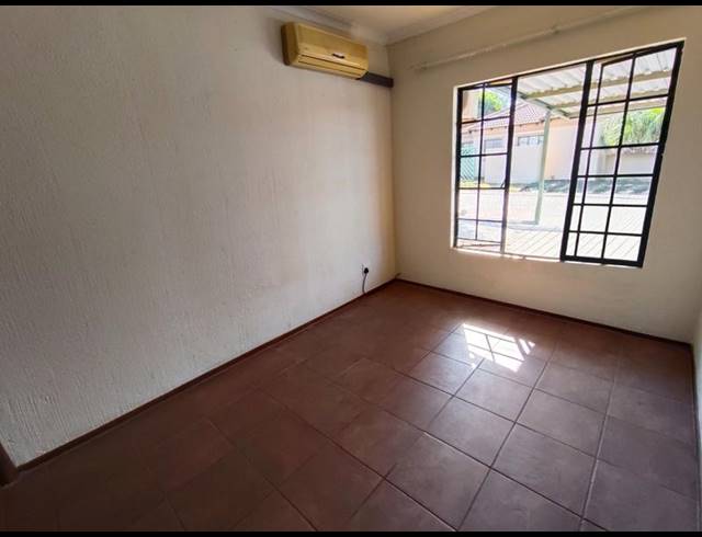 2 BEDROOM TOWNHOUSE FOR SALE IN HESTEAPARK